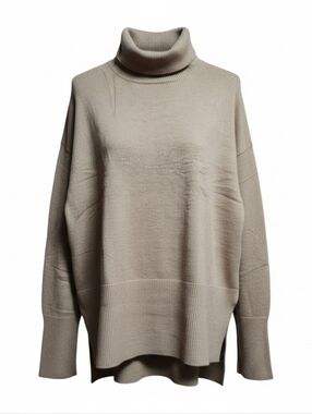 Women's Oversized turtleneck sweater. Camel.